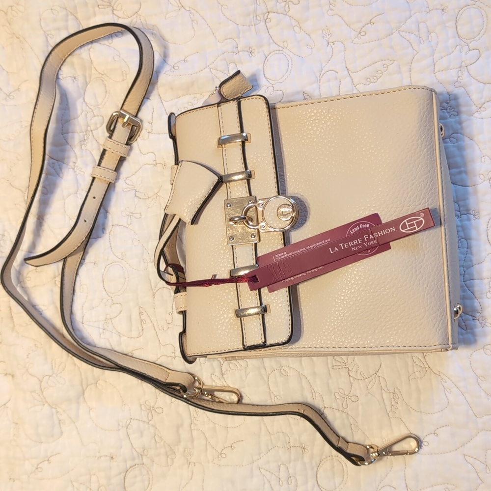 La Terre vegan leather handbag